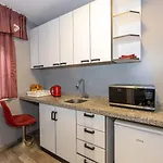 Leon * 伊斯坦布尔