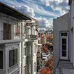 Leon 伊斯坦布尔