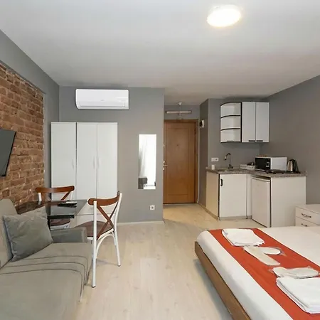 Leon Apartmán *