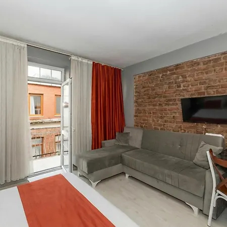 Leon Apartmán