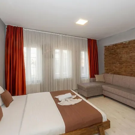 Leon Apartment *